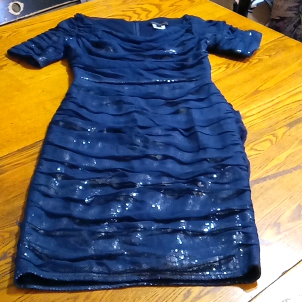 Tadashi Shoji Womens Dress 2 Preowned NAVY BLUE SILVER RUCHED Cocktail Party